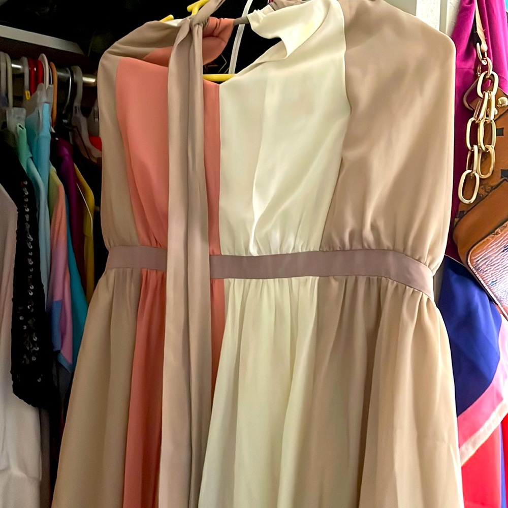 BEAUTIFUL chiffon lined halter dress